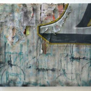 No Reason appartiene alla produzione del 2010 e sviluppa una ricerca fondata sull’immediatezza del gesto e sull’assenza di giustificazione narrativa. Il titolo afferma una dimensione diretta e assoluta del segno calligrafico, inteso come presenza autonoma e linguaggio sufficiente a sé stesso. Attraverso stratificazioni materiche, ritmo compositivo e scrittura gestuale, l’opera costruisce uno spazio visivo essenziale e intenso. Realizzata in tecnica mista su tela, l’opera si trova oggi in una collezione privata in Italia.
